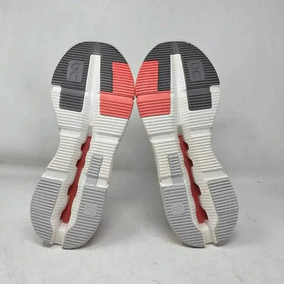 New 9.5 ON Cloudnova Form 2 sneakers in Chalk / Salmon from Anthropologie - Picture 11 of 11